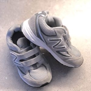 Toddle size 6 New Balance Kids IO888v2 Velcro sneakers